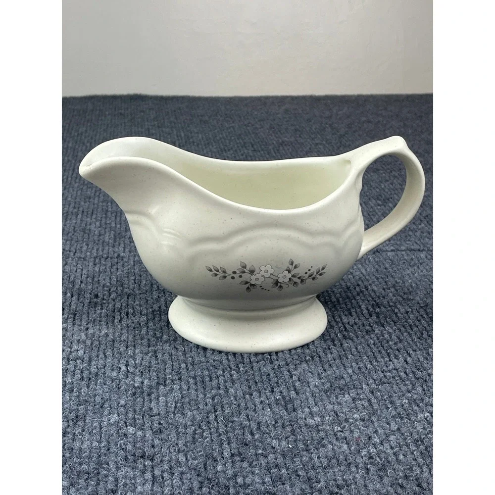 Pfaltzgraff heirloom gravy